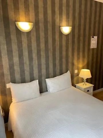 Restaurant Logis Cote 호텔 2*