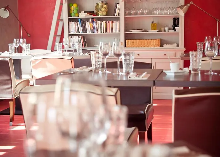 Restaurant Logis Cote 호텔 2*